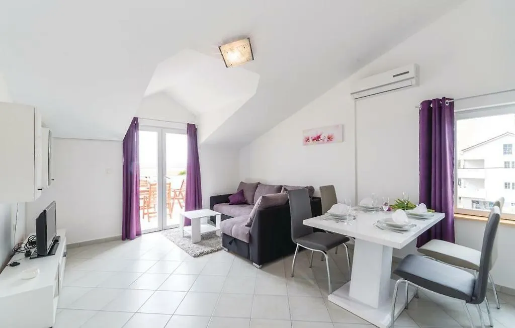 Apartments Magdalena Maslenica Croatia